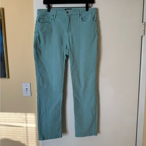 listing-status-banner